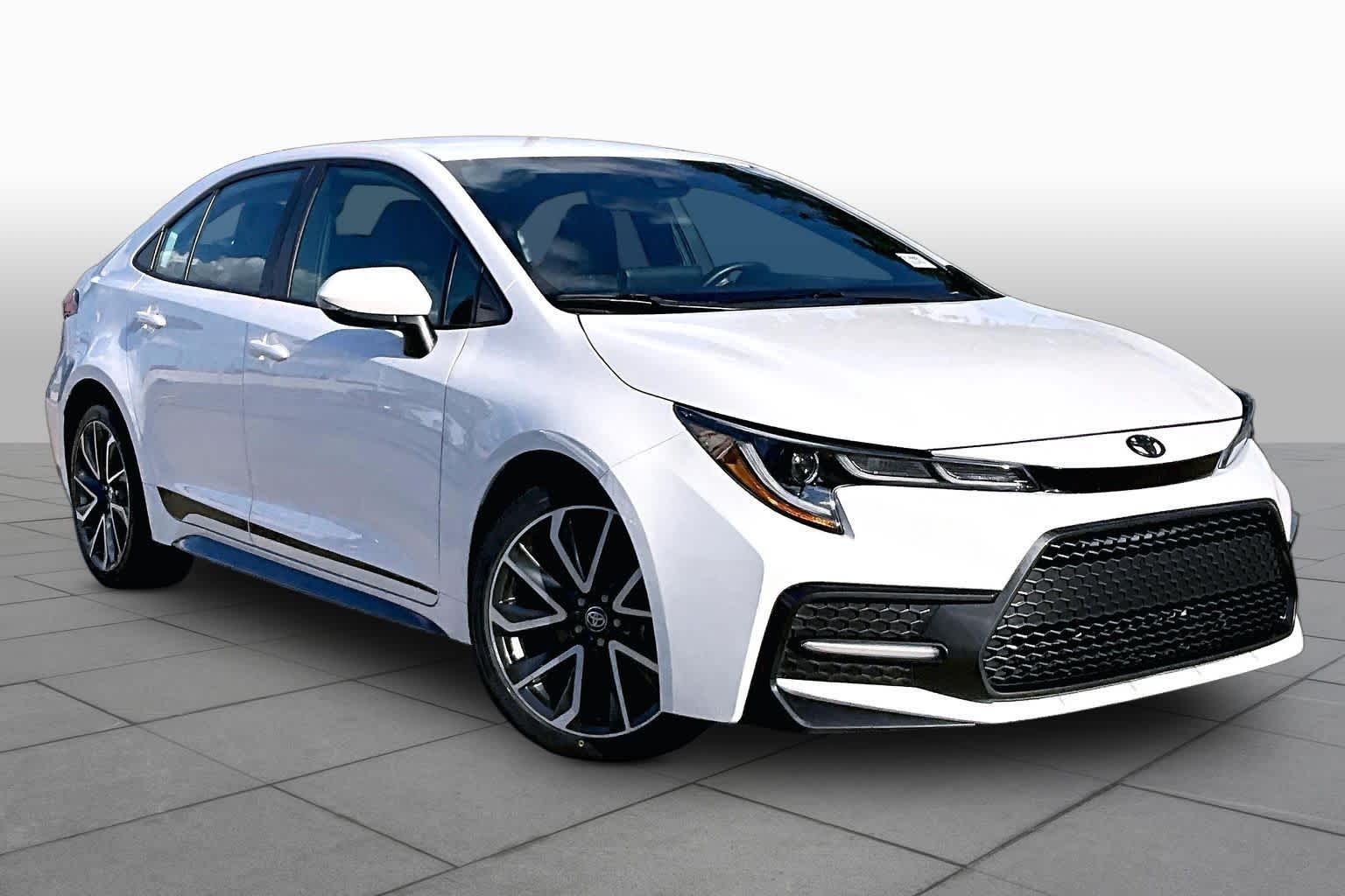 2022 Toyota Corolla photo 3 of 32