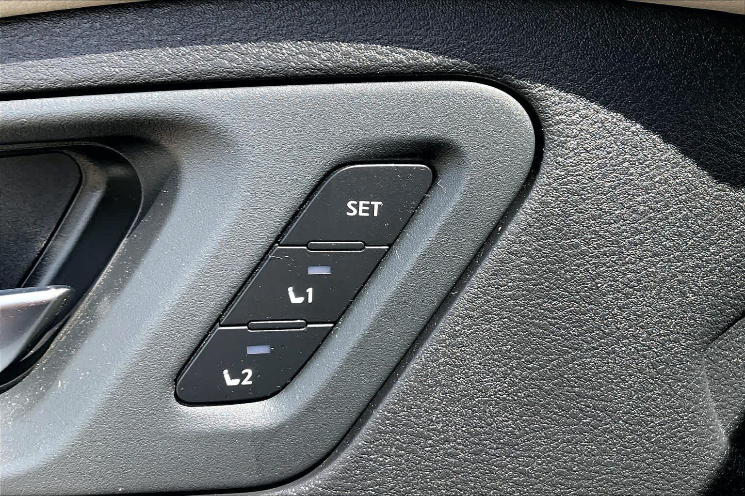 2024 Nissan ARIYA ENGAGE Black Diamond Pearl at Beck & Masten Kia