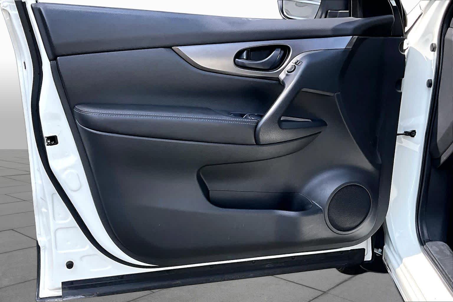 2022 Nissan Rogue Sport S Glacier White at Sterling McCall Nissan
