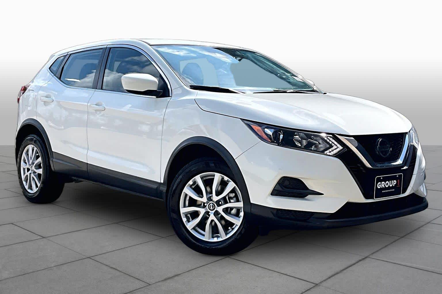 2022 Nissan Rogue Sport S Glacier White at Sterling McCall Nissan