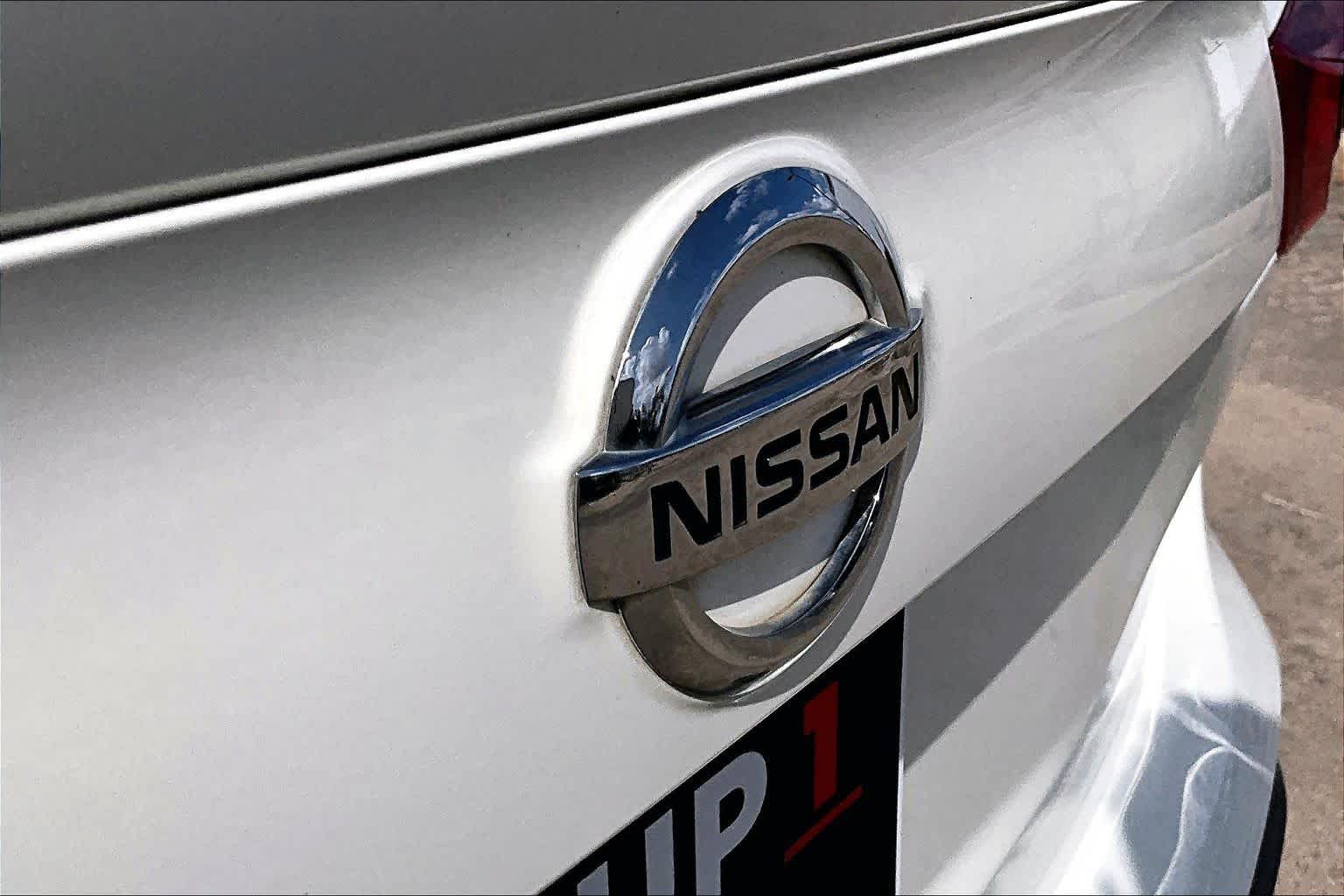 2022 Nissan Rogue Sport S Glacier White at Sterling McCall Nissan