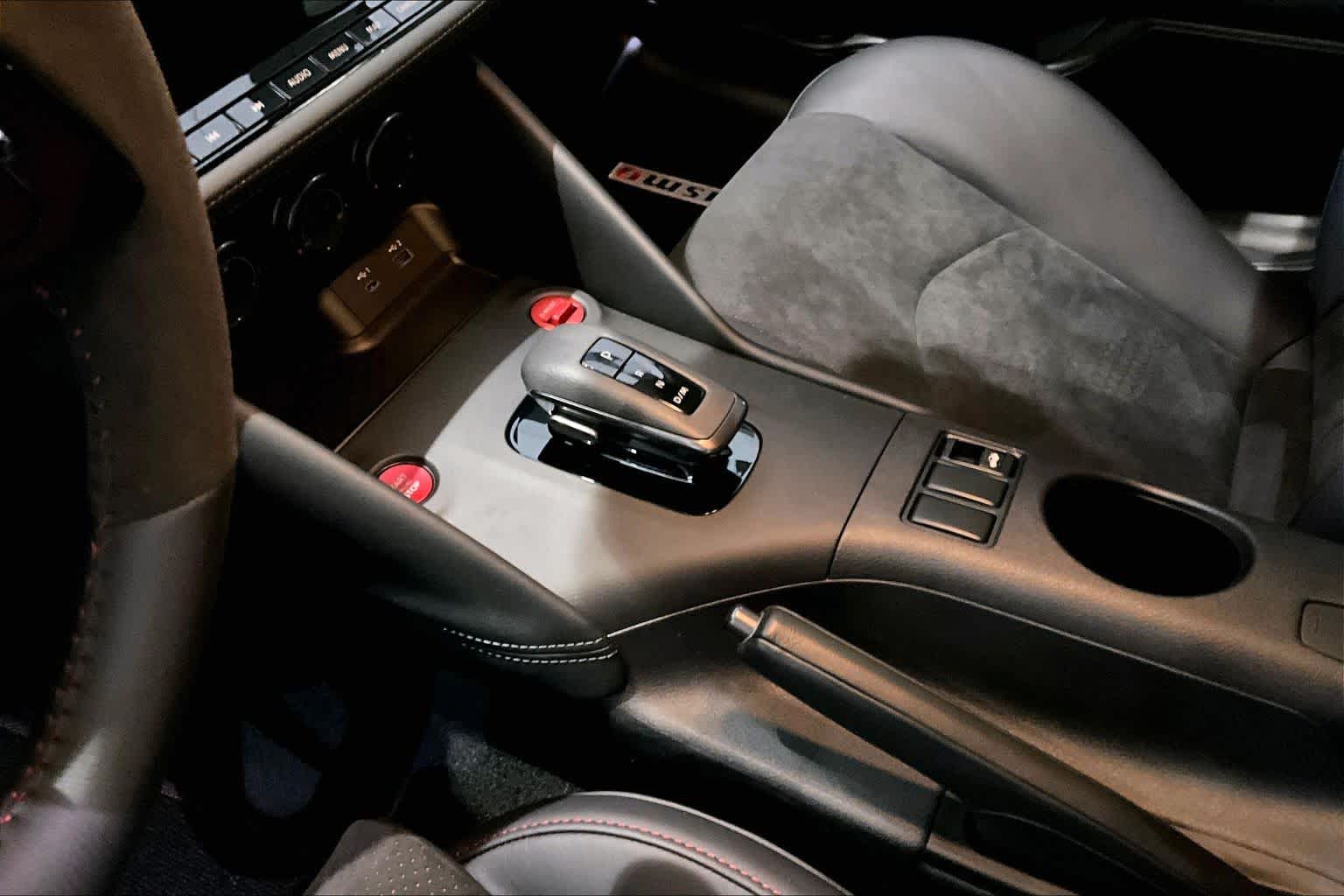 2025 Nissan Z NISMO - 9