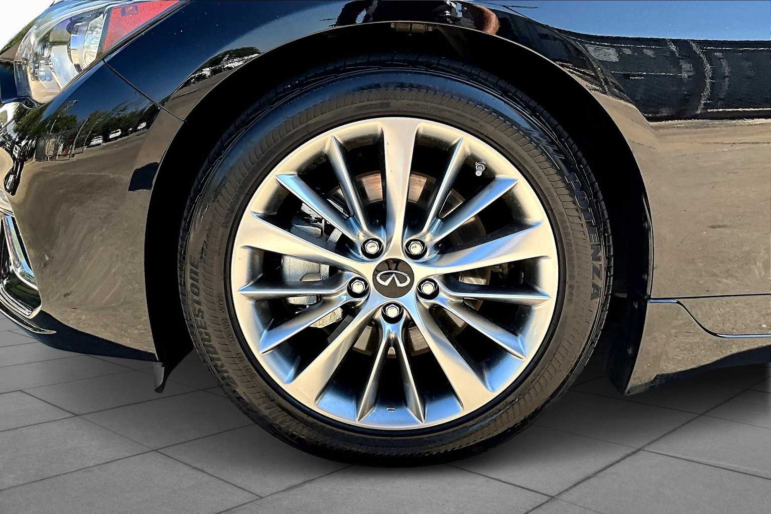 2024 INFINITI Q50 LUXE Black Obsidian at BMW of West Houston