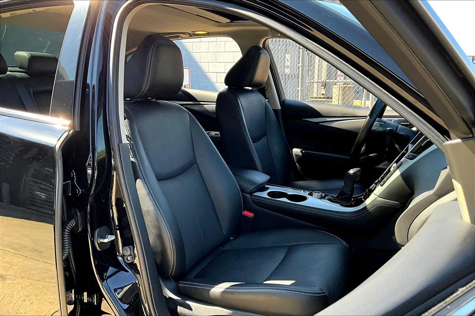 2024 INFINITI Q50 LUXE Black Obsidian at BMW of West Houston