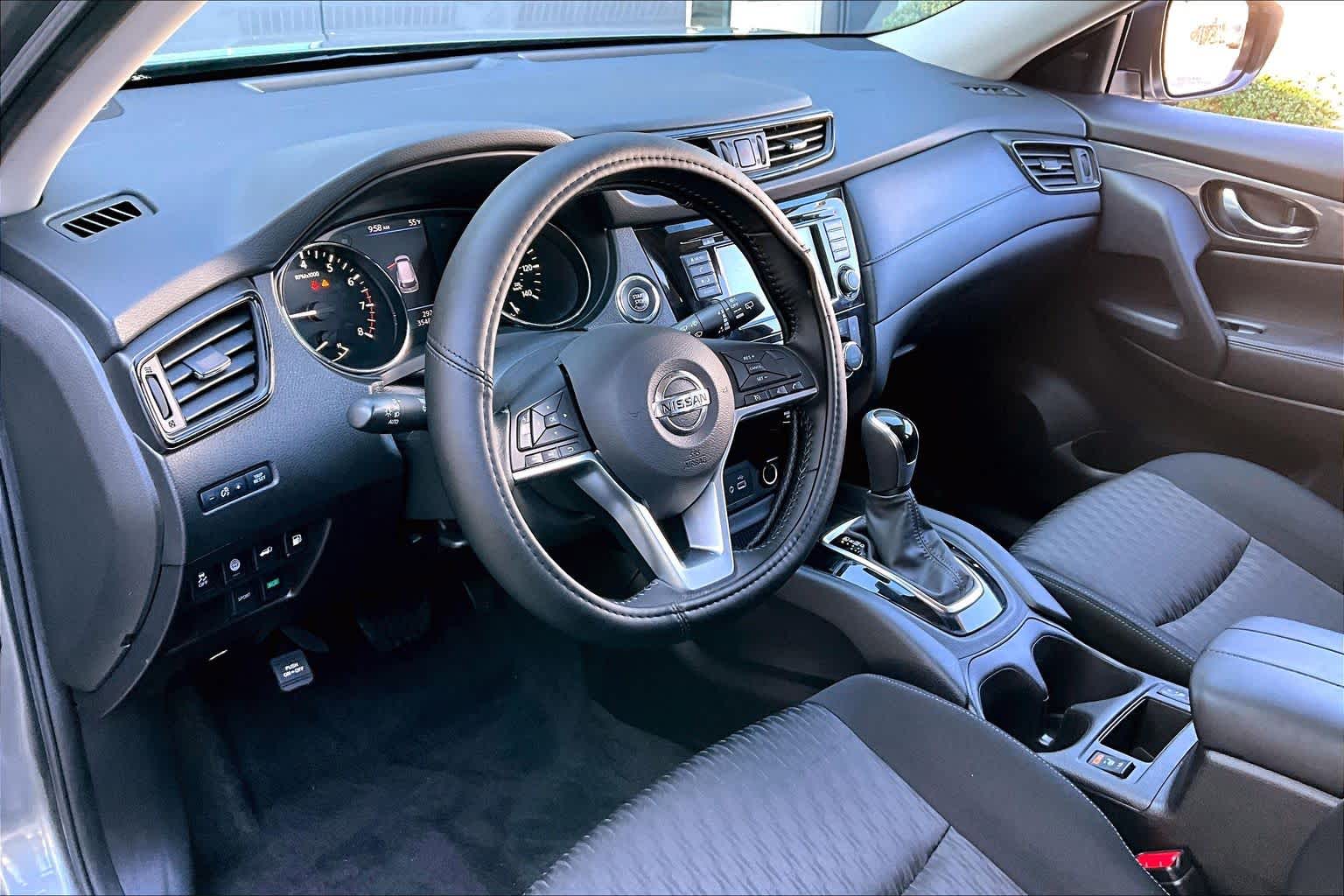 2020 Nissan Rogue SV Gun Metallic at Sterling McCall Nissan