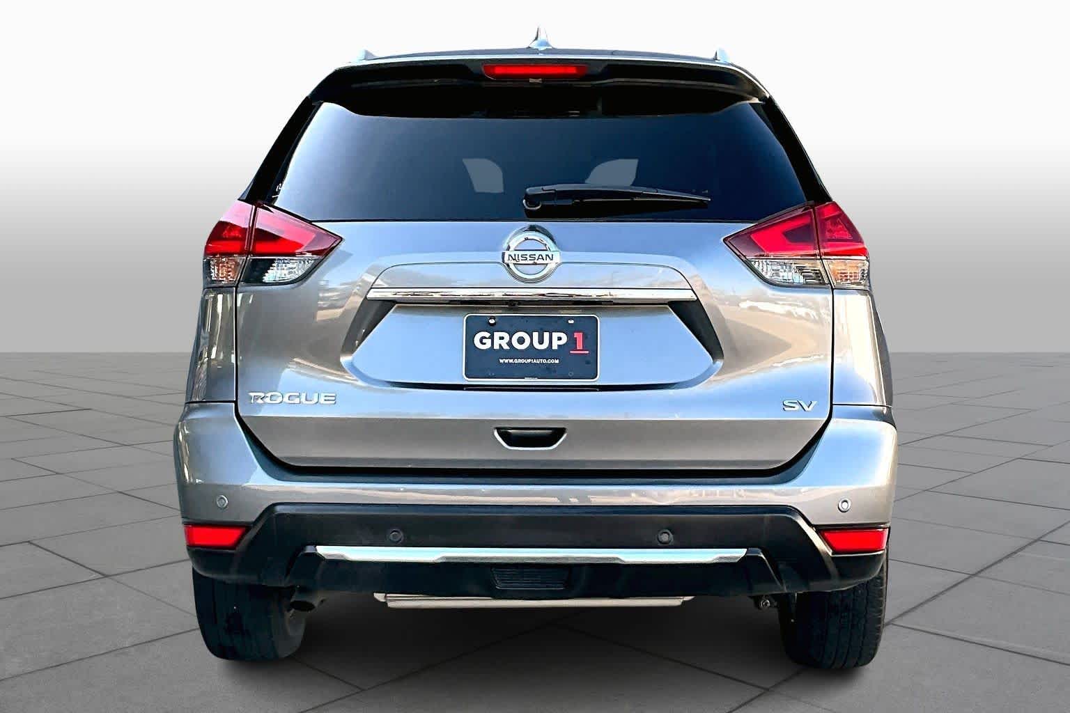 2020 Nissan Rogue SV Gun Metallic at Sterling McCall Nissan