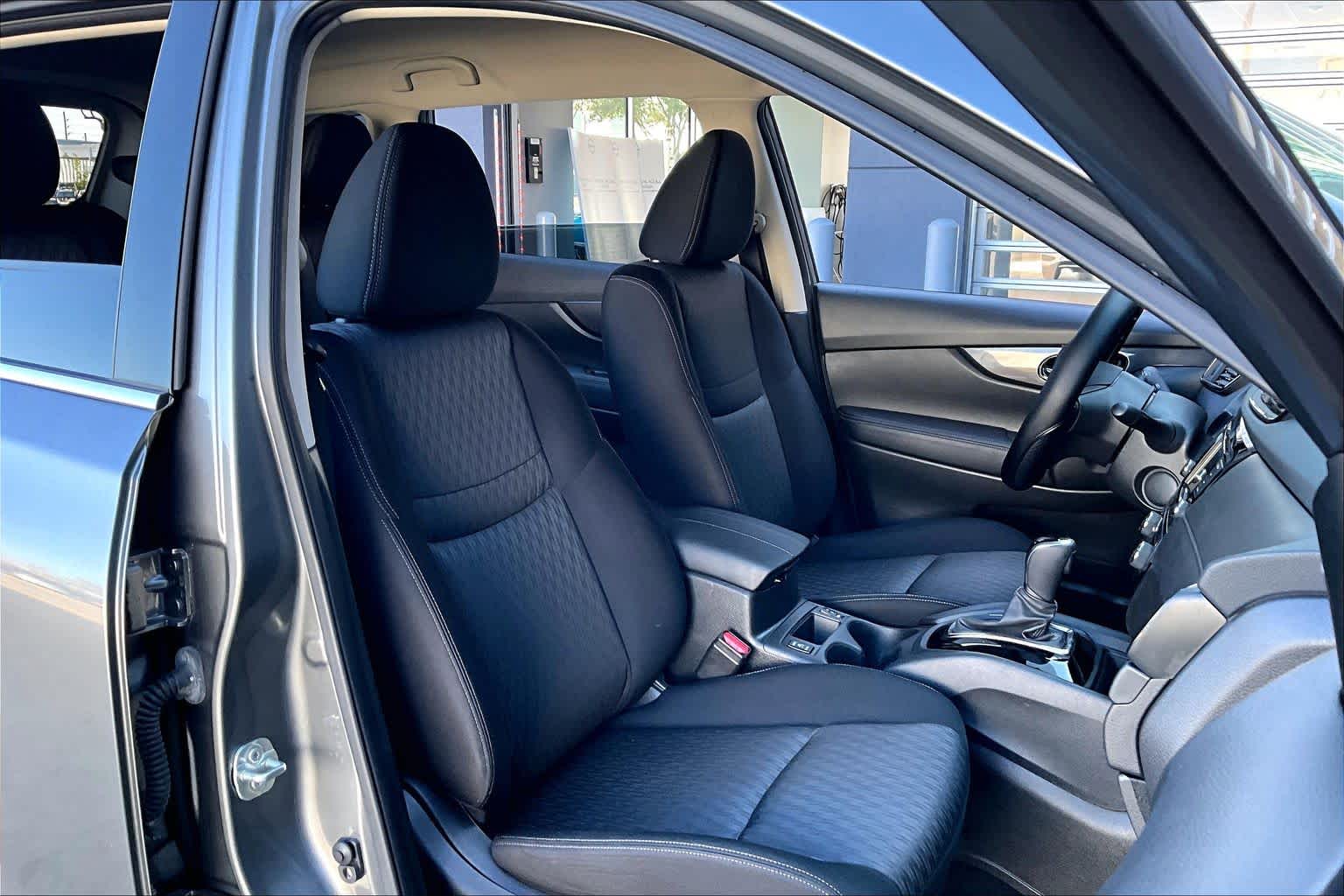 2020 Nissan Rogue SV Gun Metallic at Sterling McCall Nissan