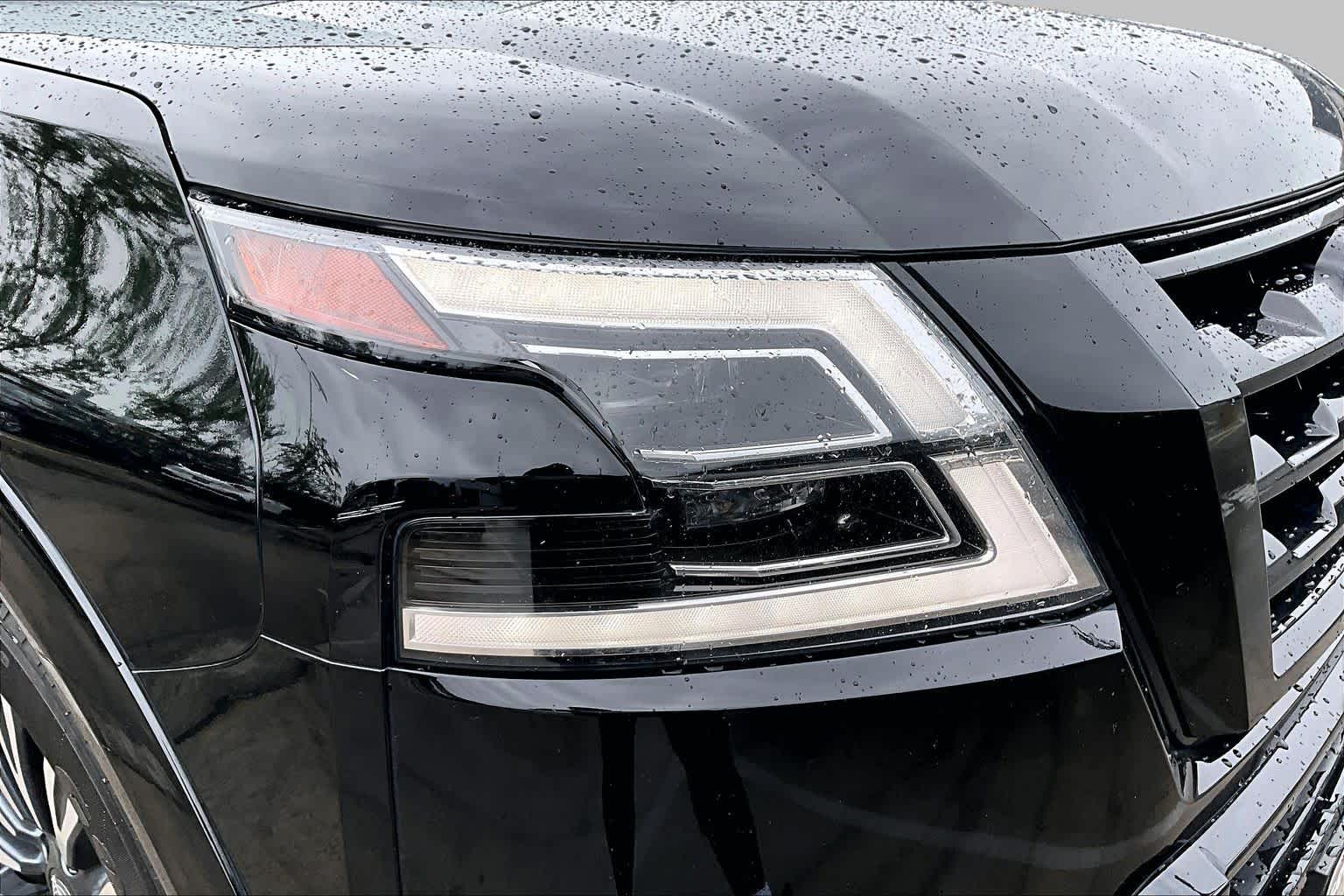 2023 Nissan Armada SL Super Black at AutoNation USA Katy