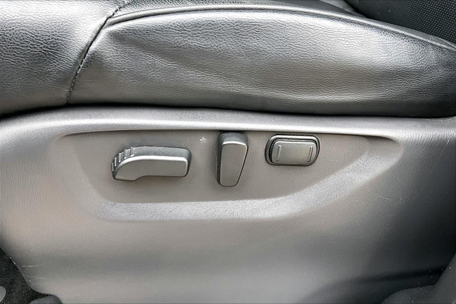 2024 Nissan Armada photo 33 of 35
