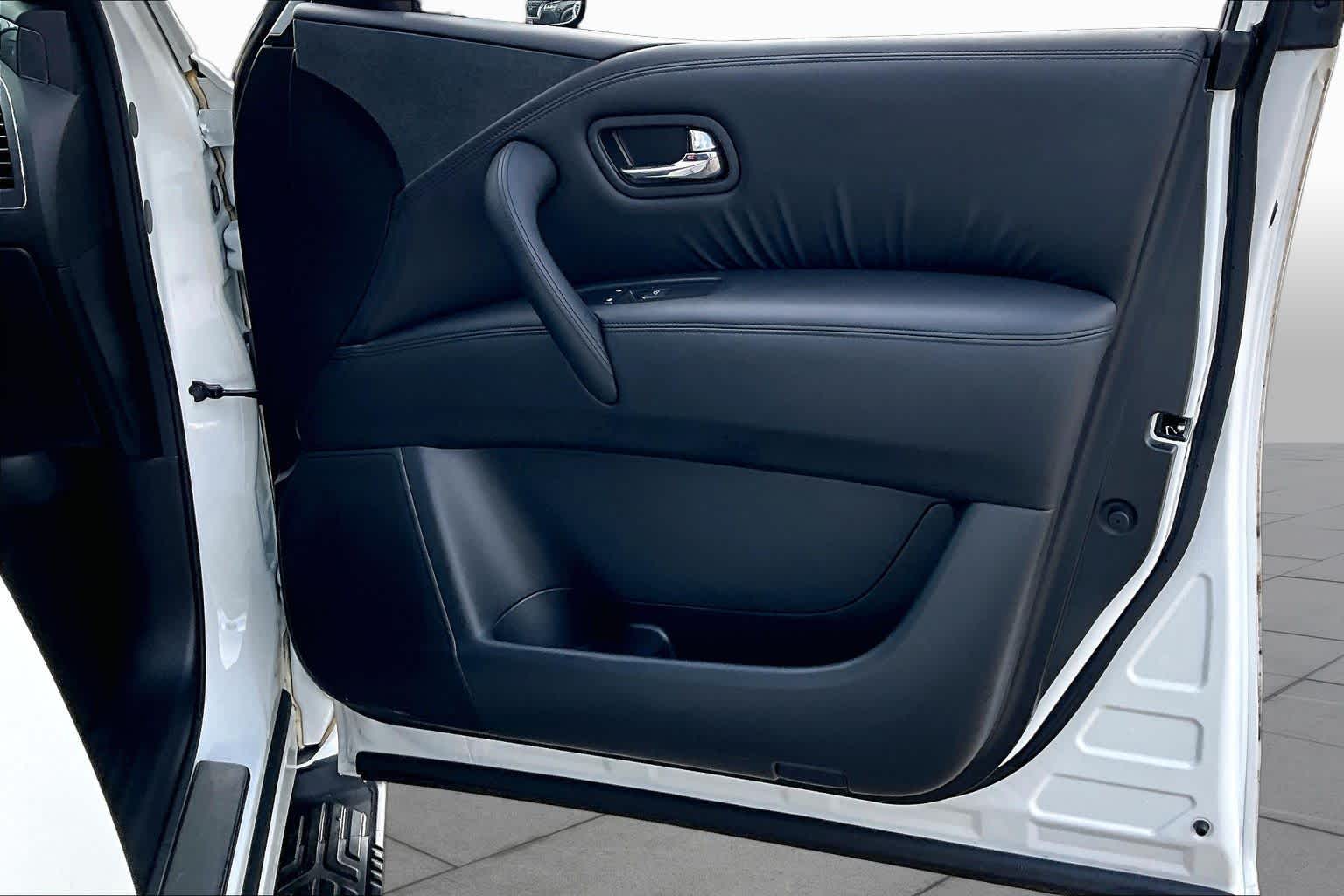 2023 Nissan Armada SL Aspen White Tricoat at AutoNation USA Katy