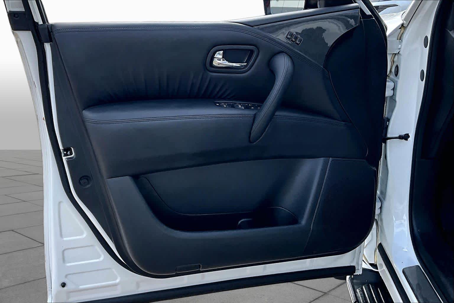 2023 Nissan Armada SL Aspen White Tricoat at AutoNation USA Katy
