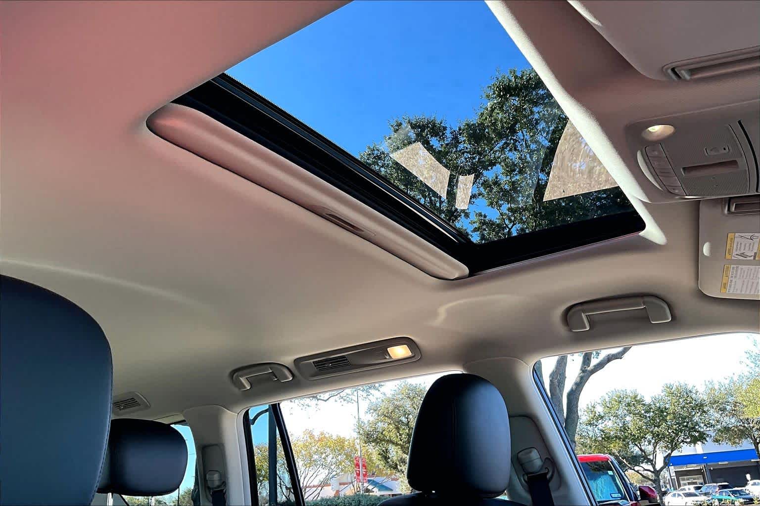 2024 Nissan Armada SL Aspen White Tricoat at AutoNation Toyota Gulf Fwy