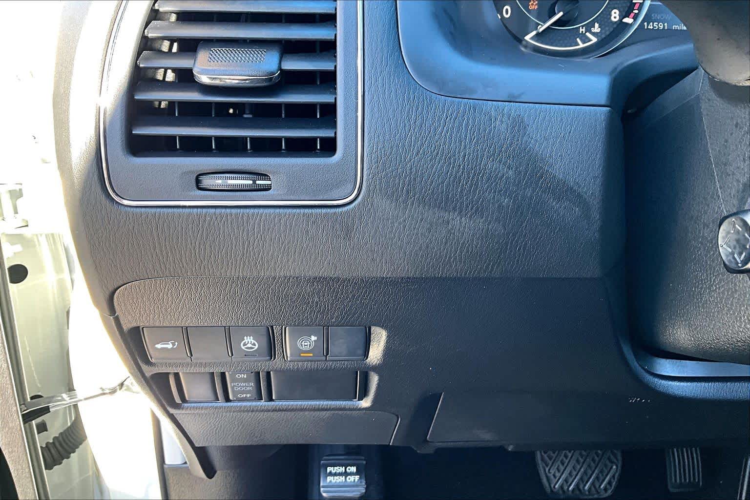 2024 Nissan Armada SL Aspen White Tricoat at AutoNation Toyota Gulf Fwy