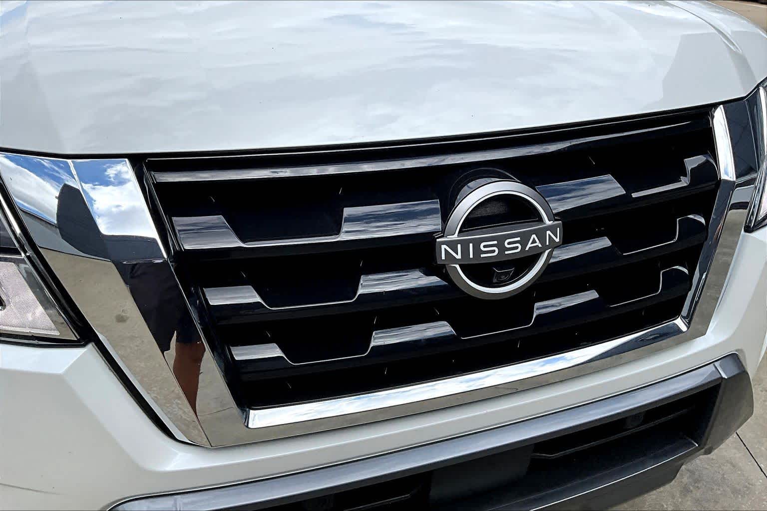 2024 Nissan Armada Platinum Aspen White Tricoat at AutoNation Toyota Gulf Fwy