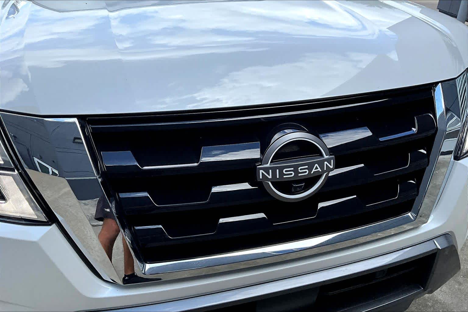 2024 Nissan Armada Platinum Aspen White Tricoat at AutoNation Toyota Gulf Fwy