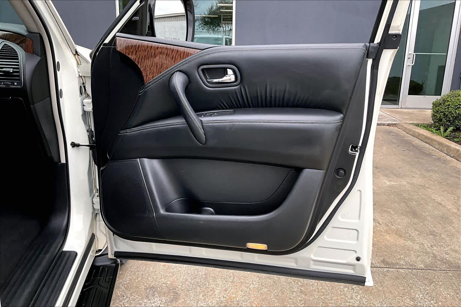 2019 Nissan Armada SL Pearl White Tricoat at Honda of Clear Lake