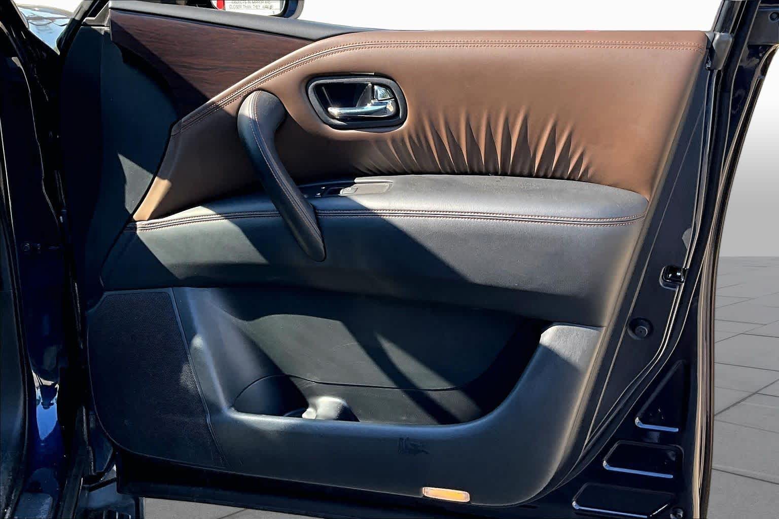 2018 Nissan Armada photo 22 of 34