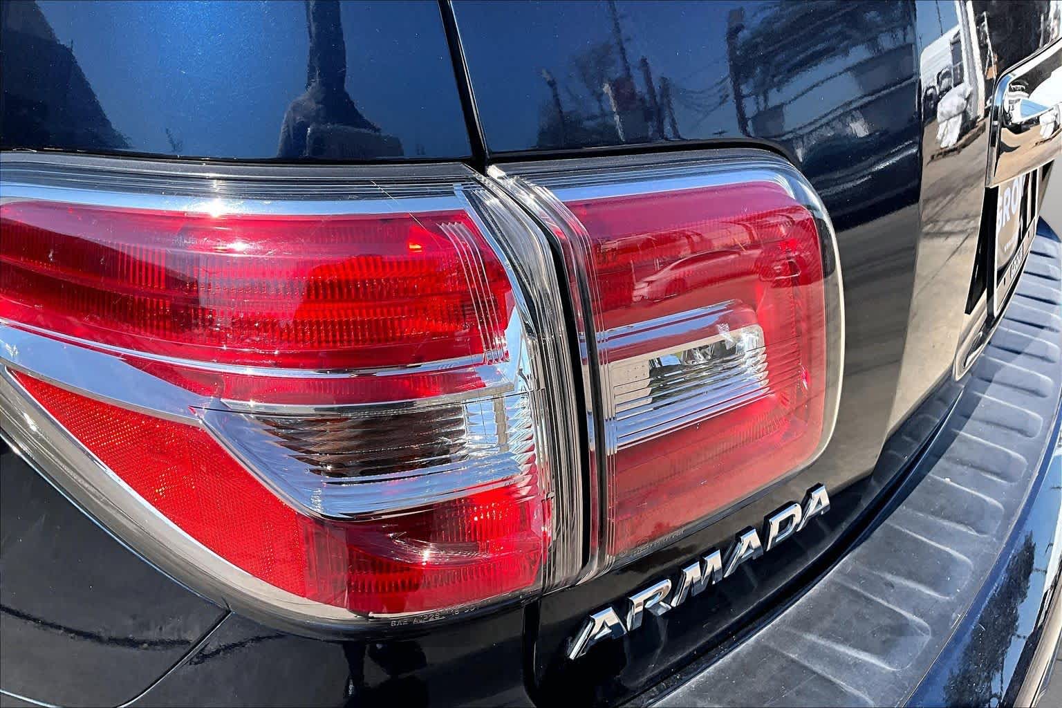 2018 Nissan Armada photo 28 of 34