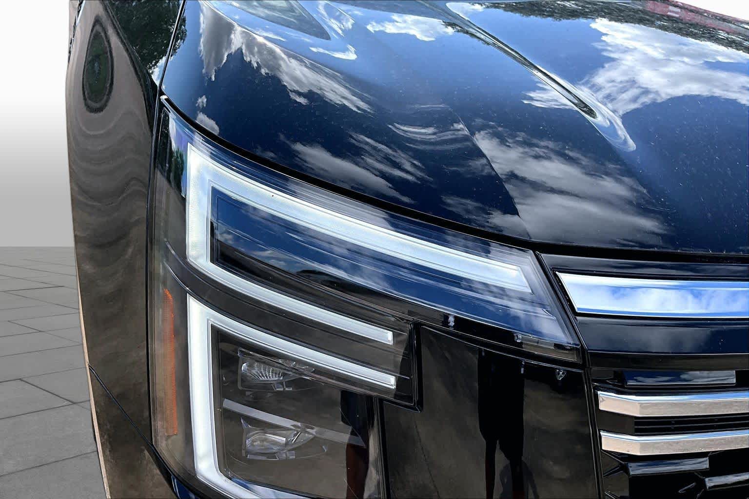 2026 Nissan Armada SV Super Black at Robbins Nissan