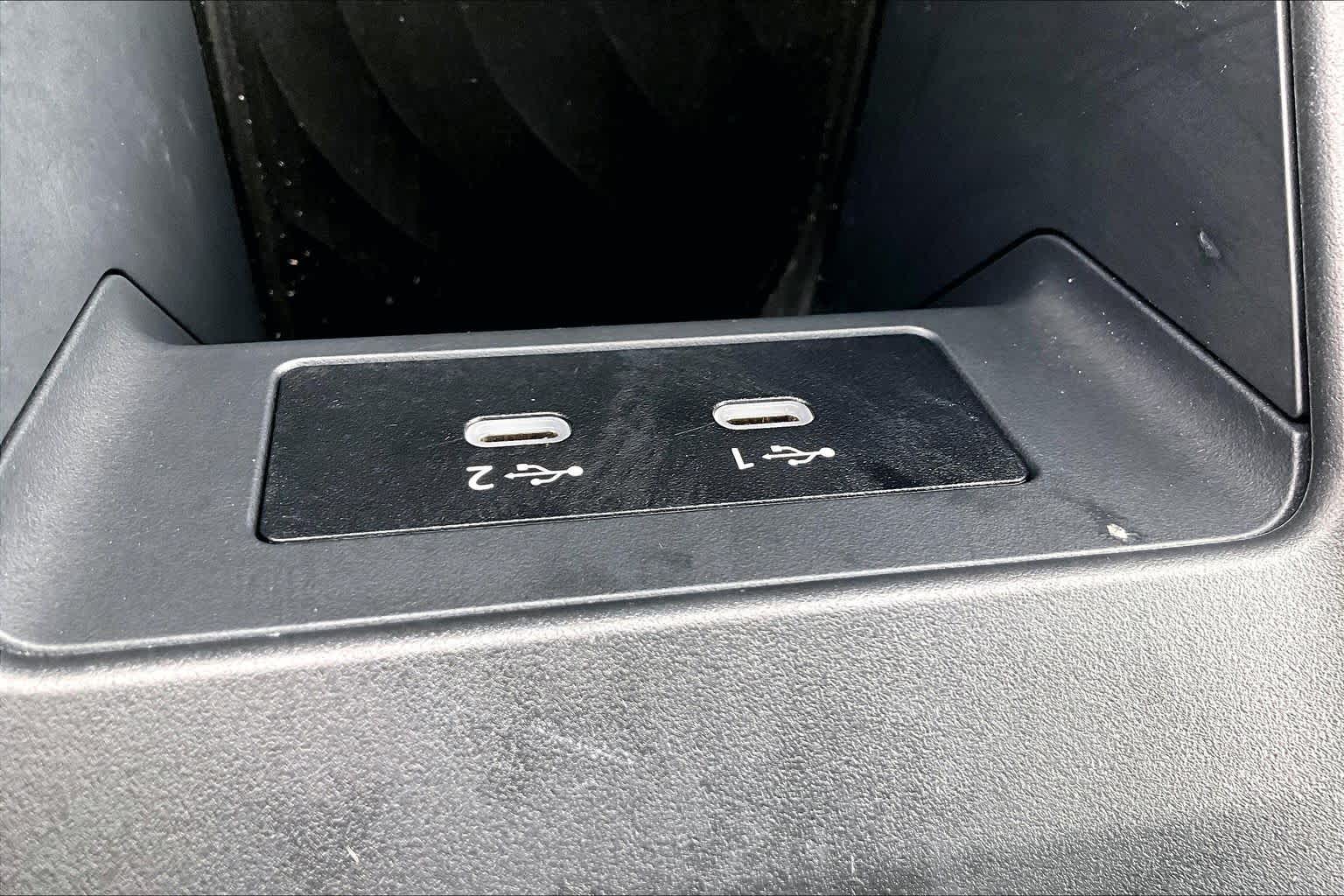 2025 Nissan Armada photo 33 of 35
