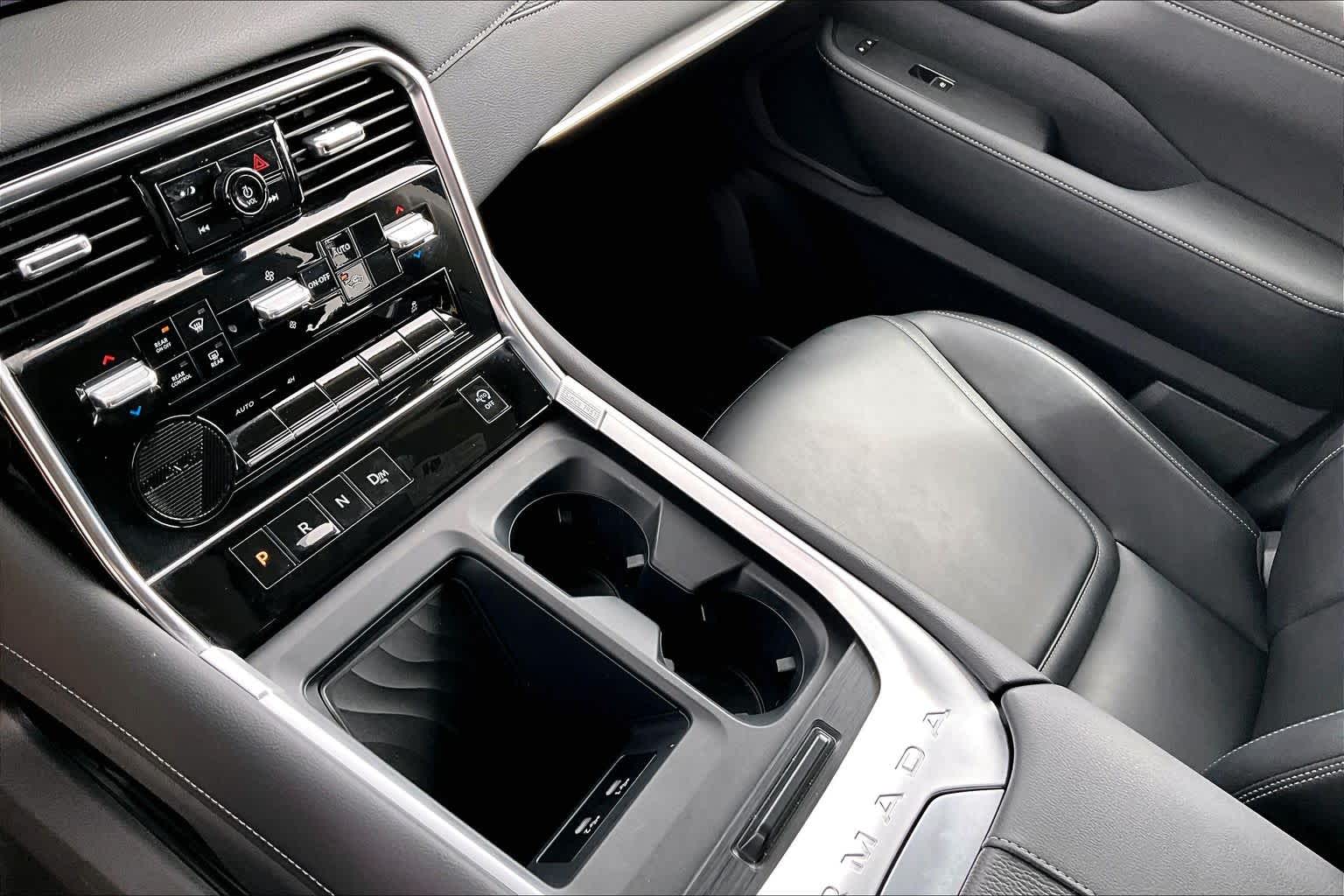 2025 Nissan Armada photo 17 of 35