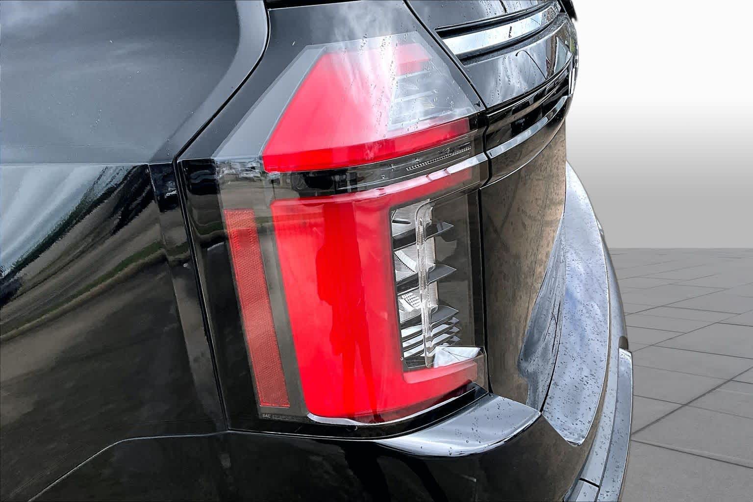 2025 Nissan Armada photo 29 of 35