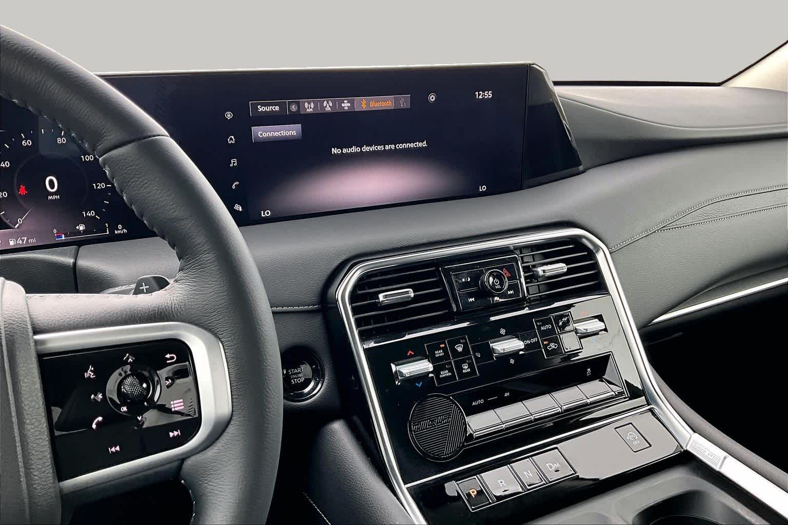 2025 Nissan Armada photo 7 of 35