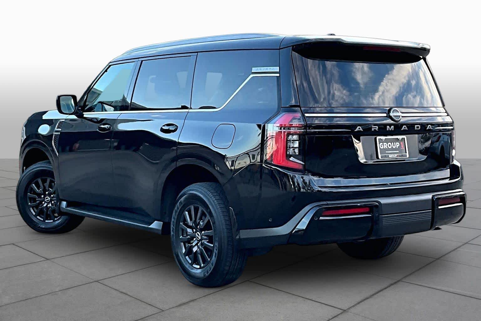2025 Nissan Armada photo 12 of 37