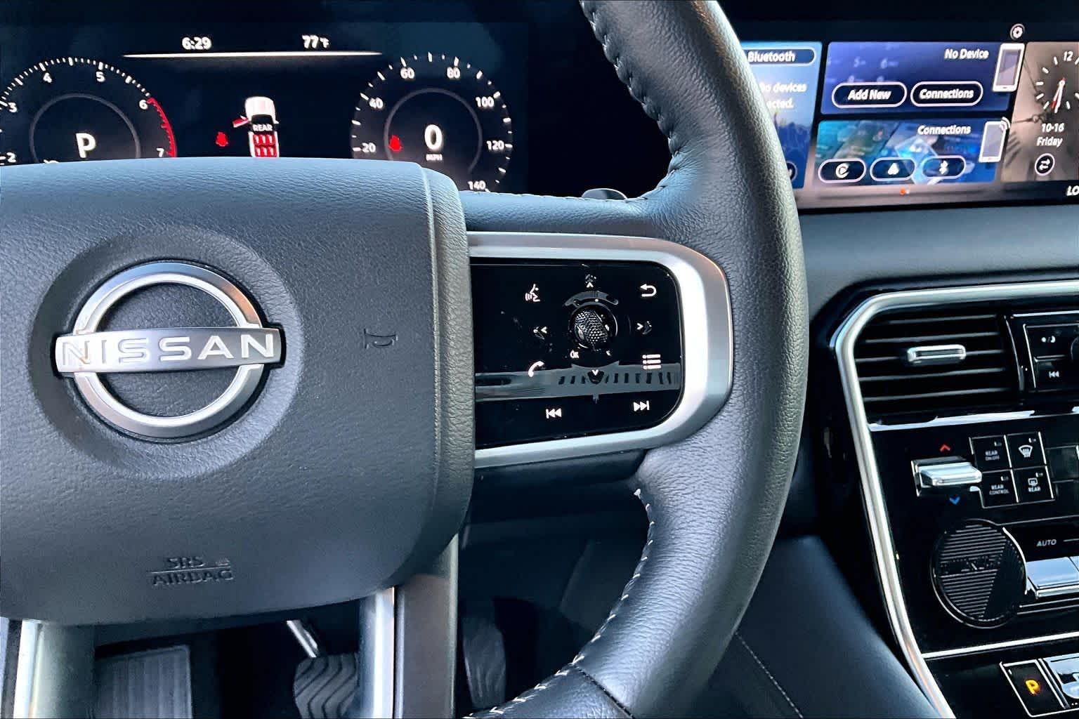 2025 Nissan Armada photo 25 of 37