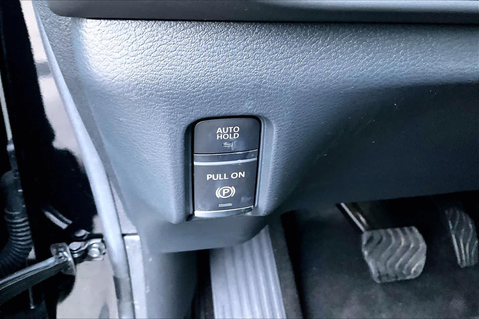 2025 Nissan Armada photo 36 of 37