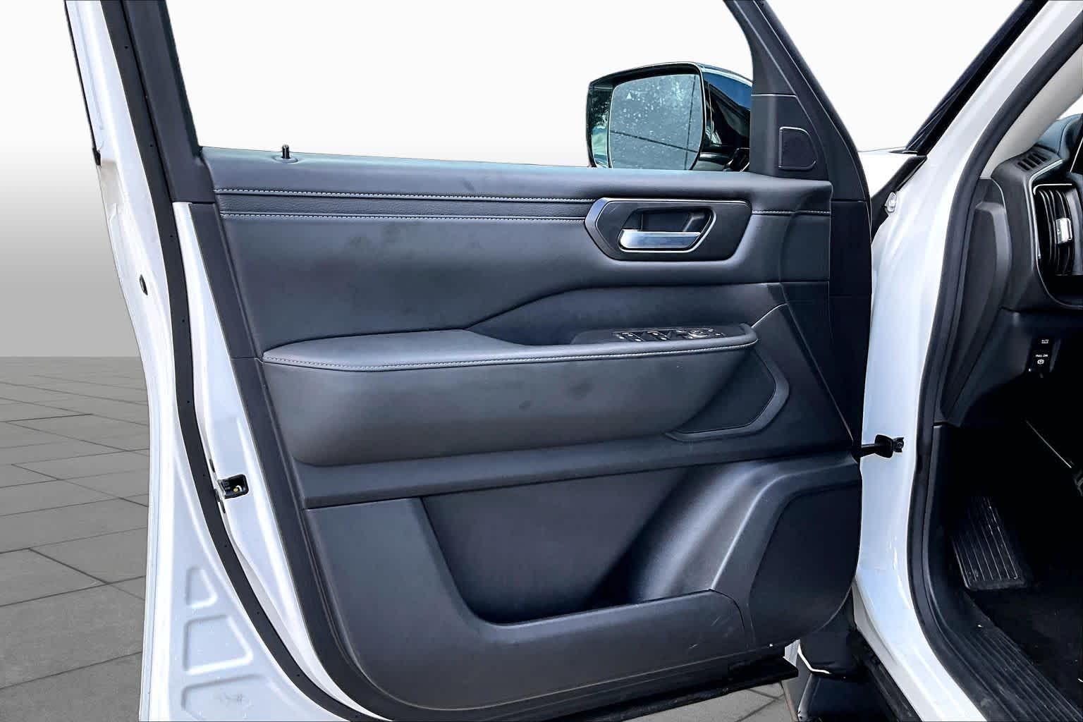 2026 Nissan Armada SV Aspen White Tricoat at Sterling McCall Nissan