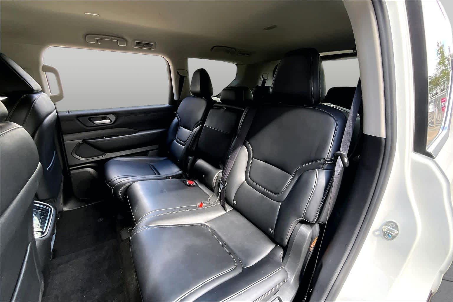 2026 Nissan Armada SV Aspen White Tricoat at Sterling McCall Nissan