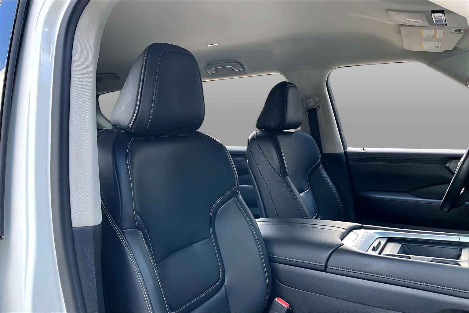 2026 Nissan Armada SV Aspen White Tricoat at Sterling McCall Nissan