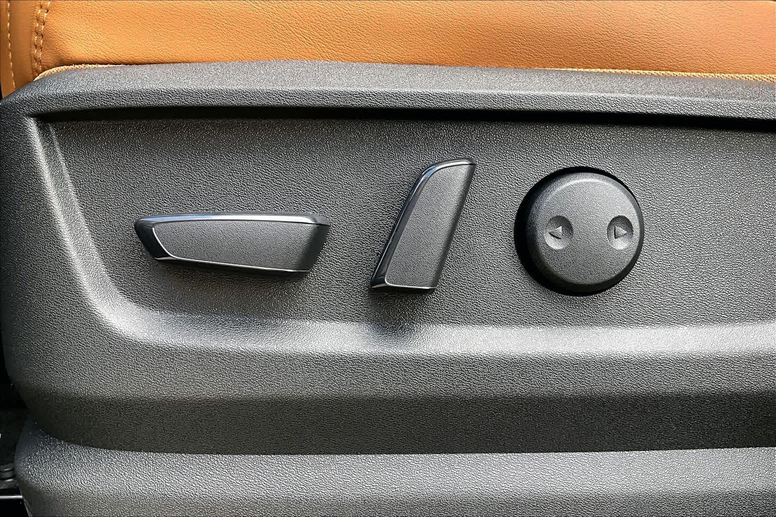 2026 Nissan Armada SL Alpine Metallic at Sterling McCall Nissan