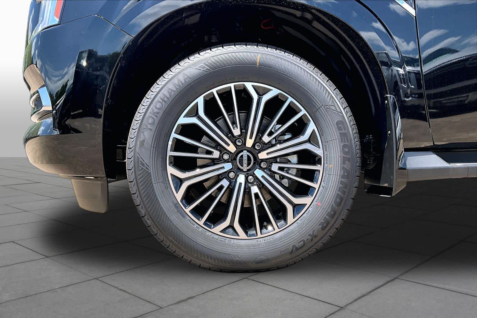 2026 Nissan Armada SL - 8