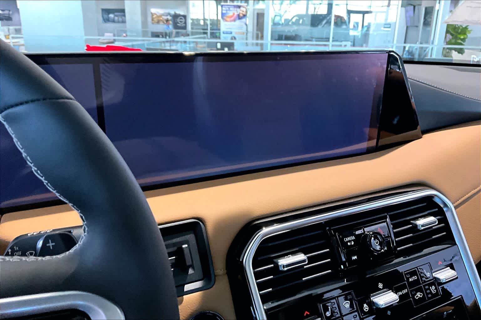 2026 Nissan Armada Platinum Reserve Everest White Pearl Tricoat/Super Black at Robbins Nissan