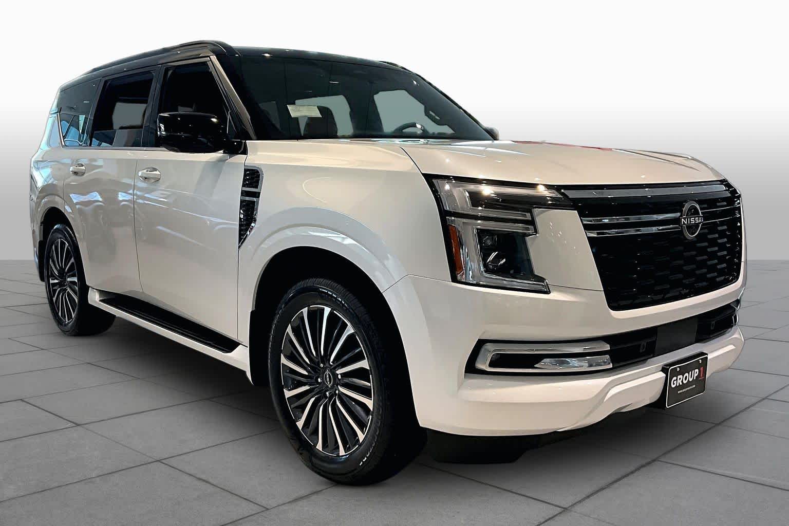 2026 Nissan Armada Platinum Reserve Everest White Pearl Tricoat/Super Black at Robbins Nissan