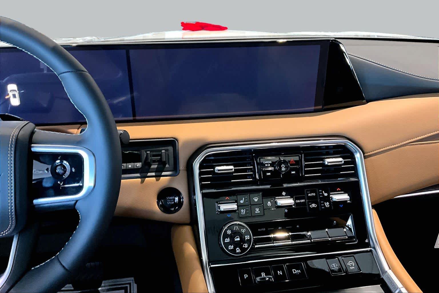 2026 Nissan Armada Platinum Reserve Everest White Pearl Tricoat/Super Black at Robbins Nissan