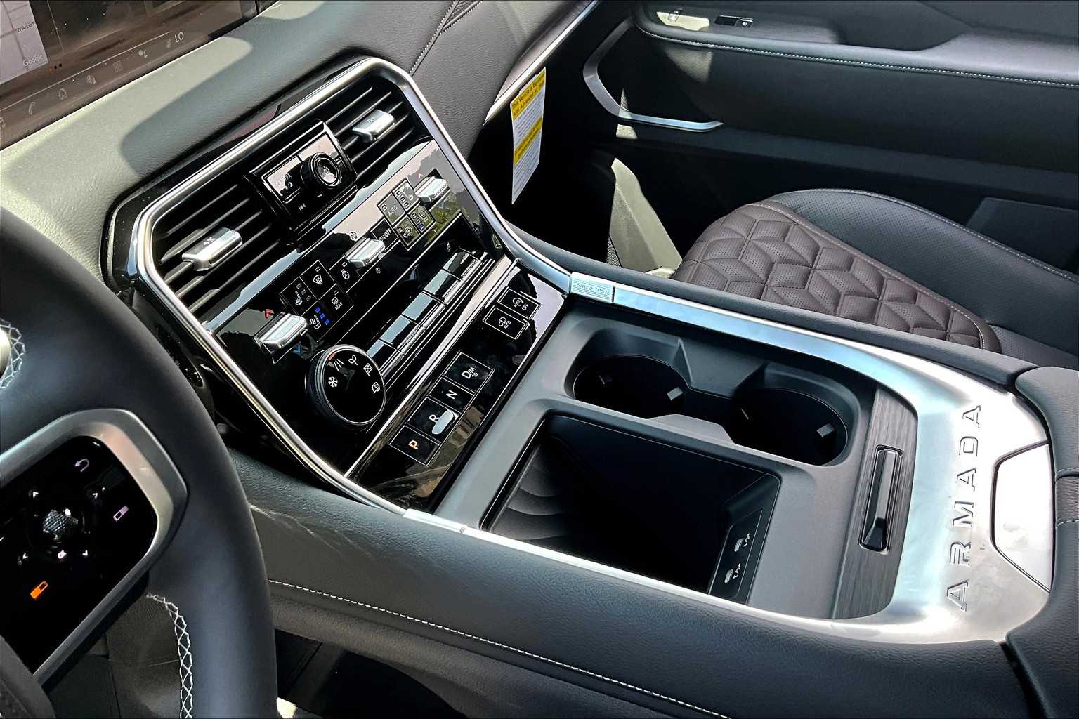 2025 Nissan Armada Platinum Reserve - 10