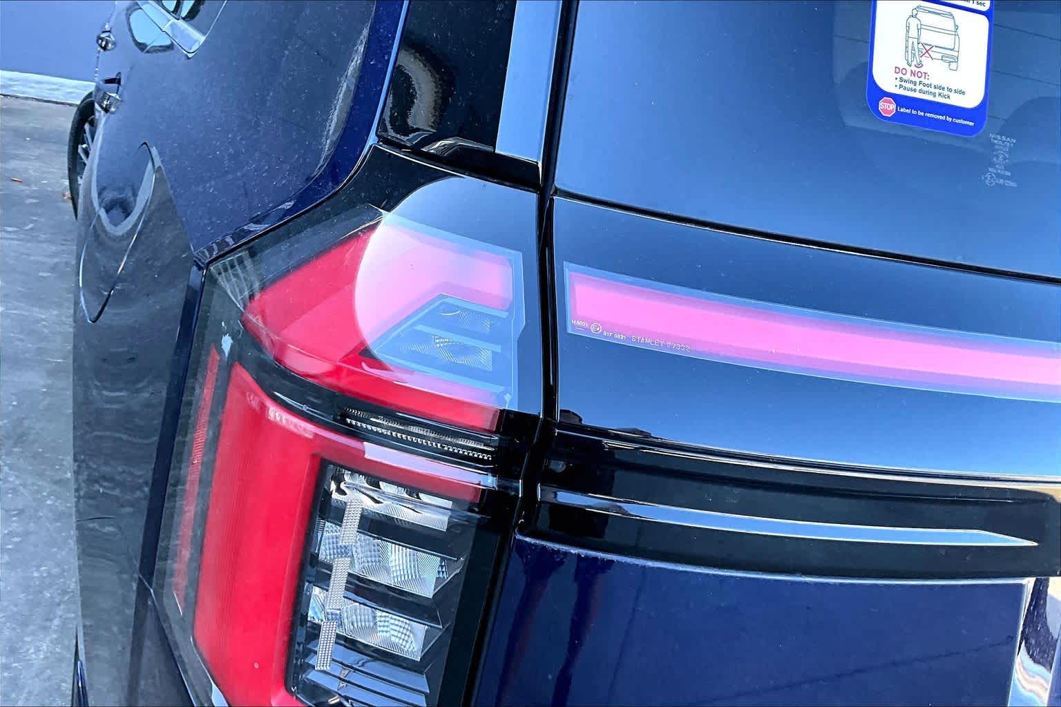 2025 Nissan Armada Platinum Reserve - 11