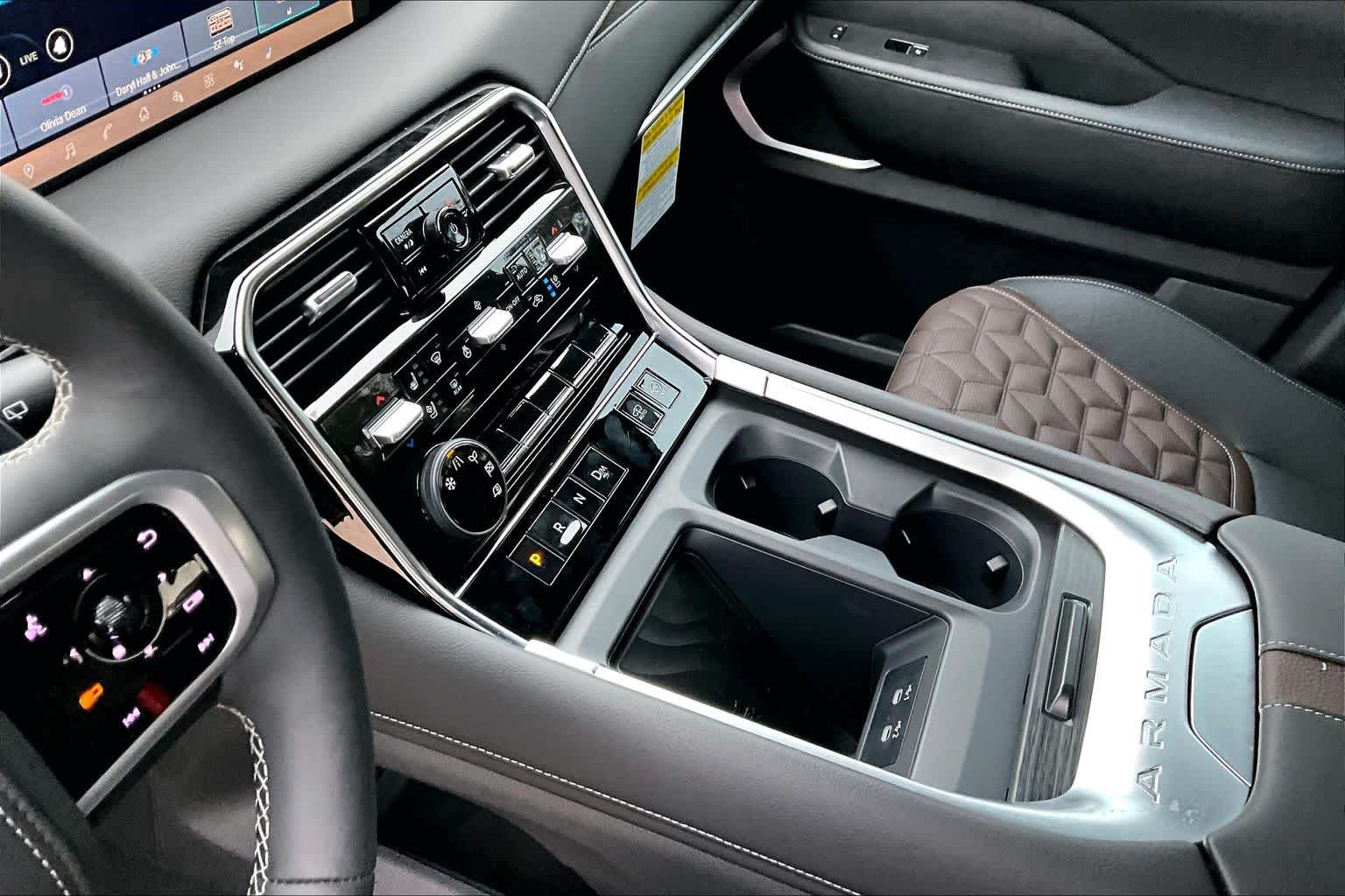 2025 Nissan Armada Platinum Reserve - 10