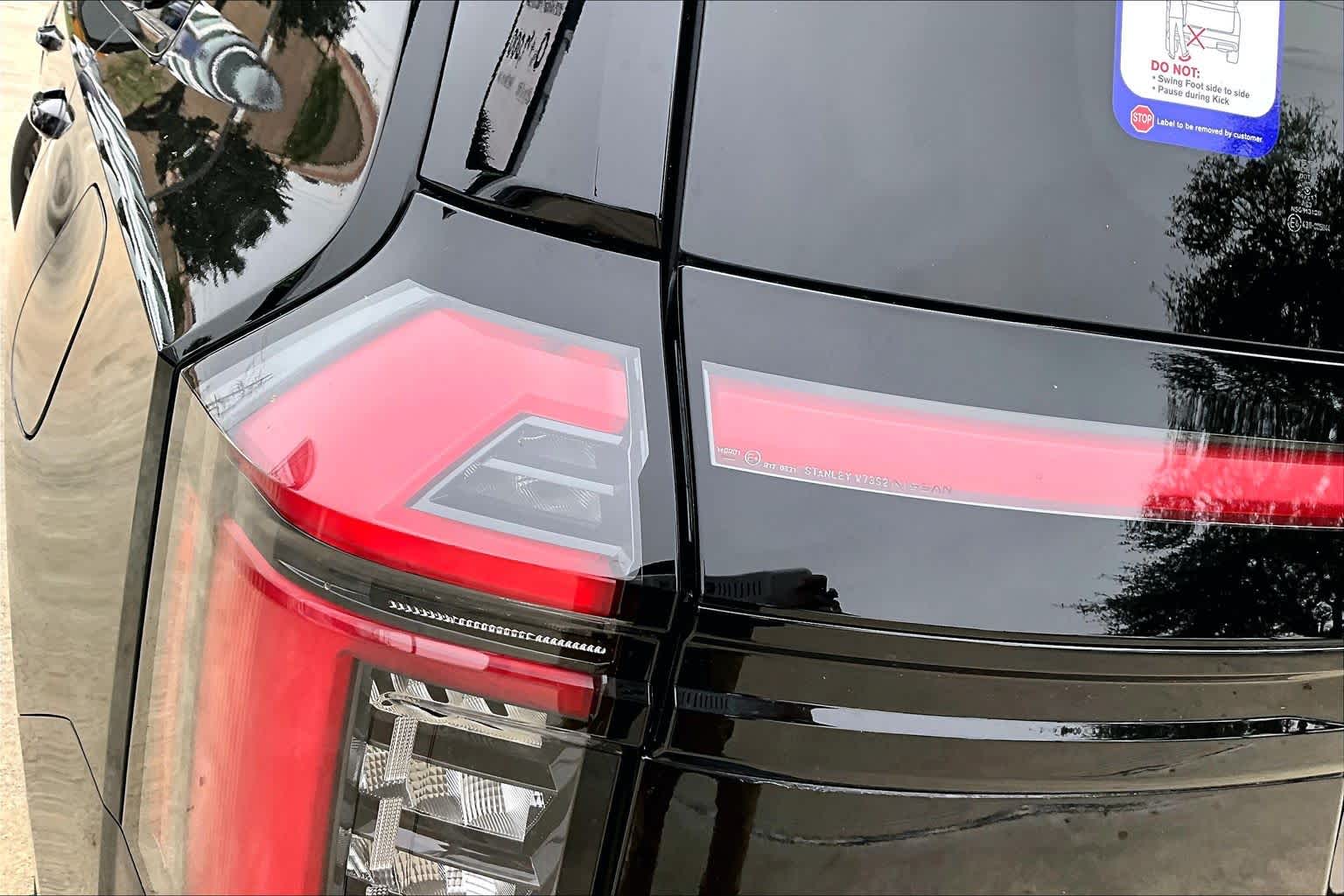 2025 Nissan Armada Platinum Reserve - 11