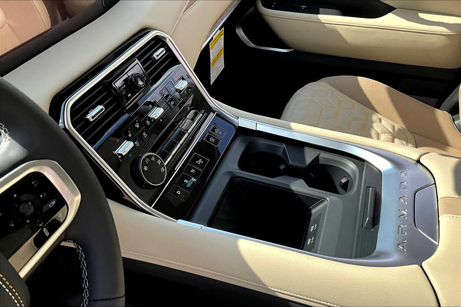 2025 Nissan Armada Platinum Reserve - 10