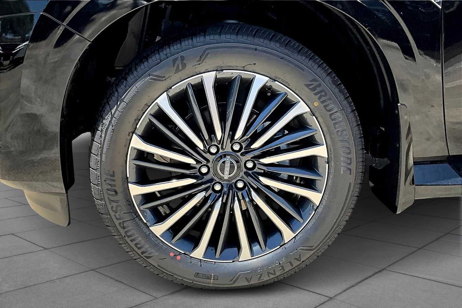 2025 Nissan Armada Platinum Reserve - 8