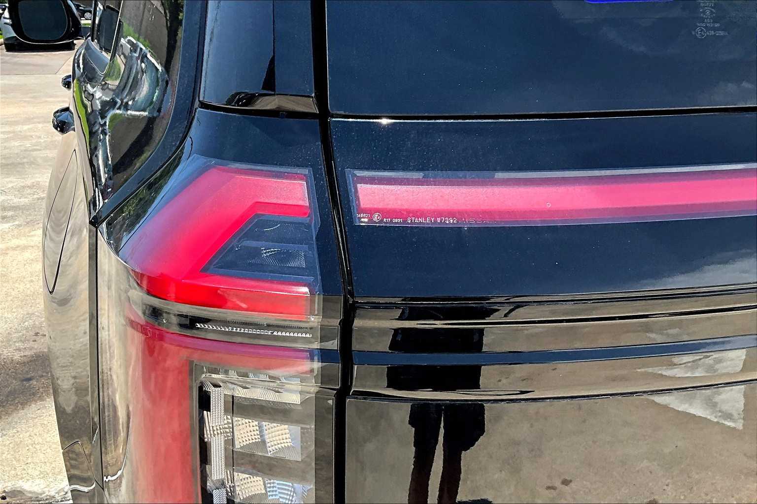 2025 Nissan Armada Platinum Reserve - 11