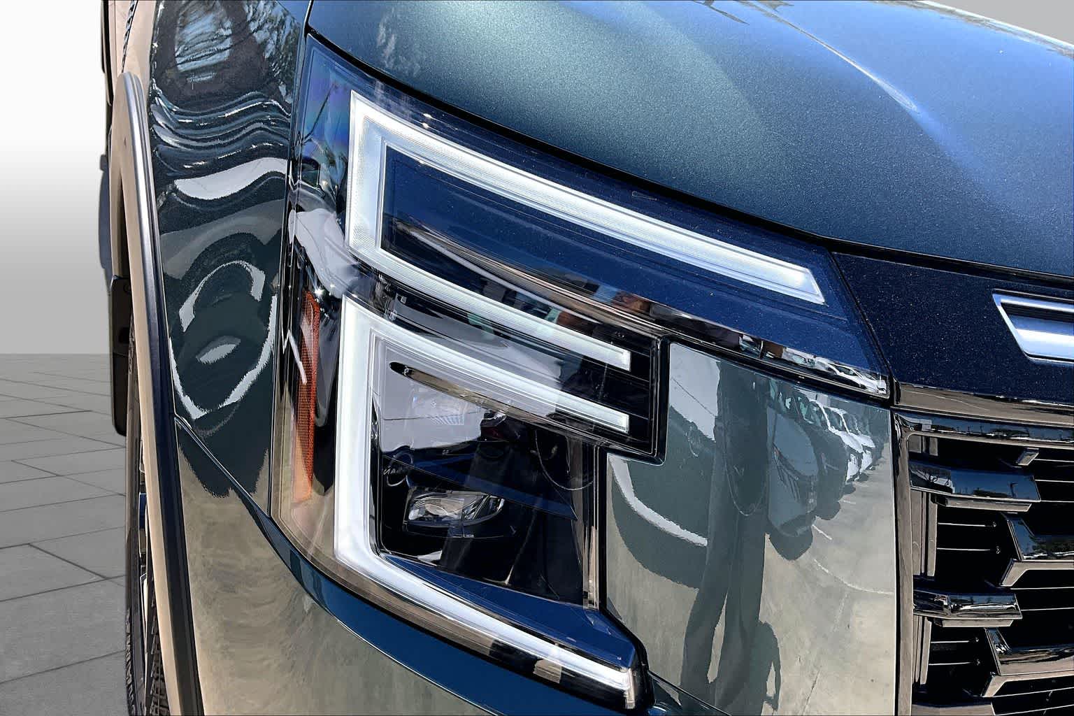 2026 Nissan Armada PRO-4X Alpine Metallic/Super Black at Robbins Nissan