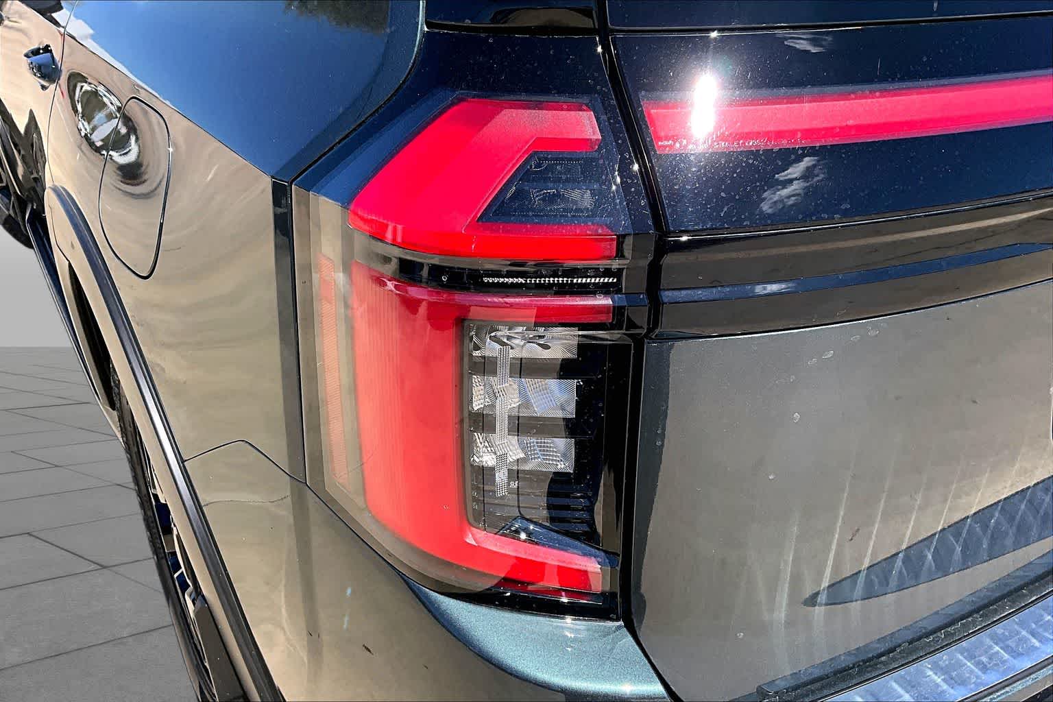 2026 Nissan Armada PRO-4X Alpine Metallic/Super Black at Robbins Nissan