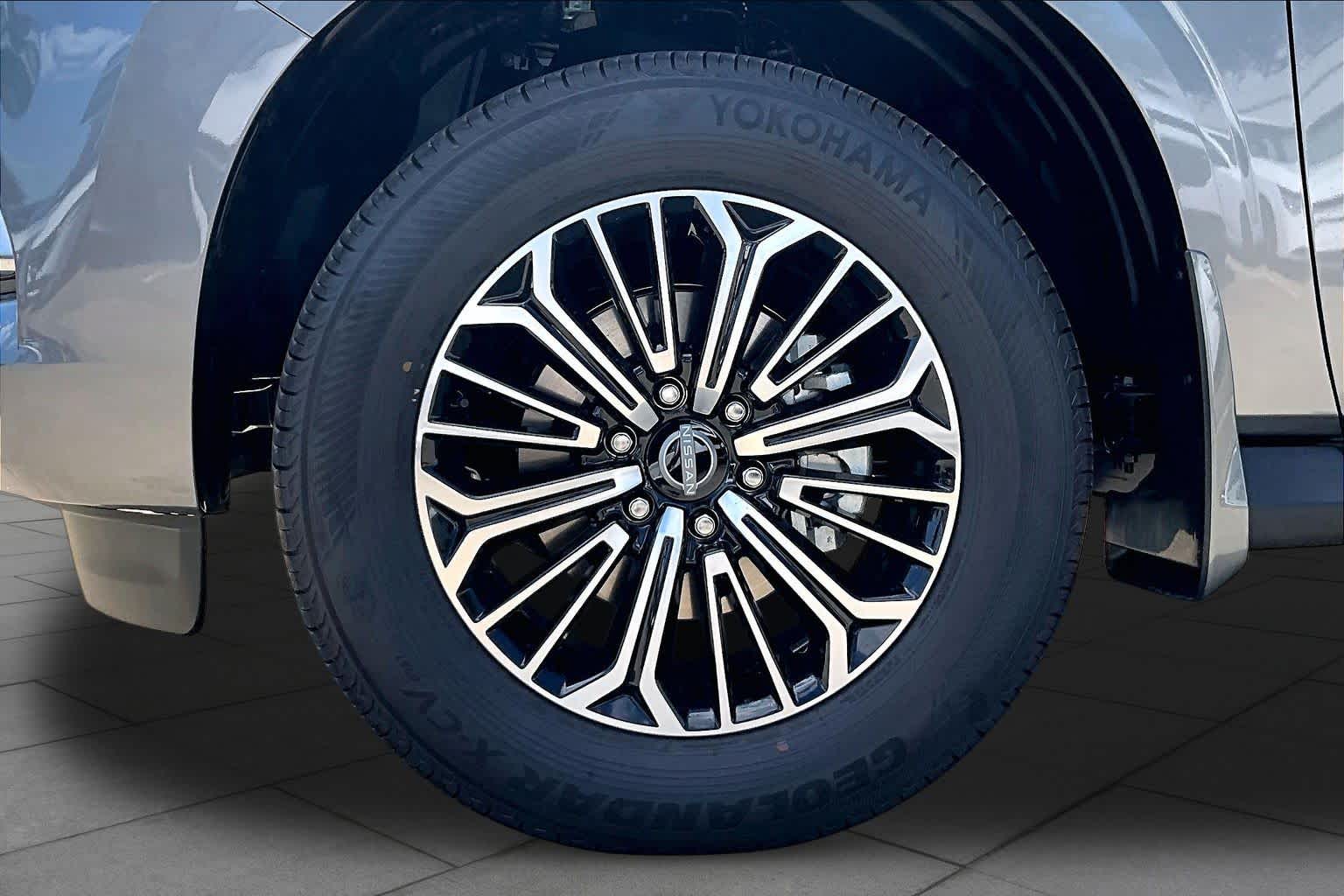 2026 Nissan Armada photo 9 of 20
