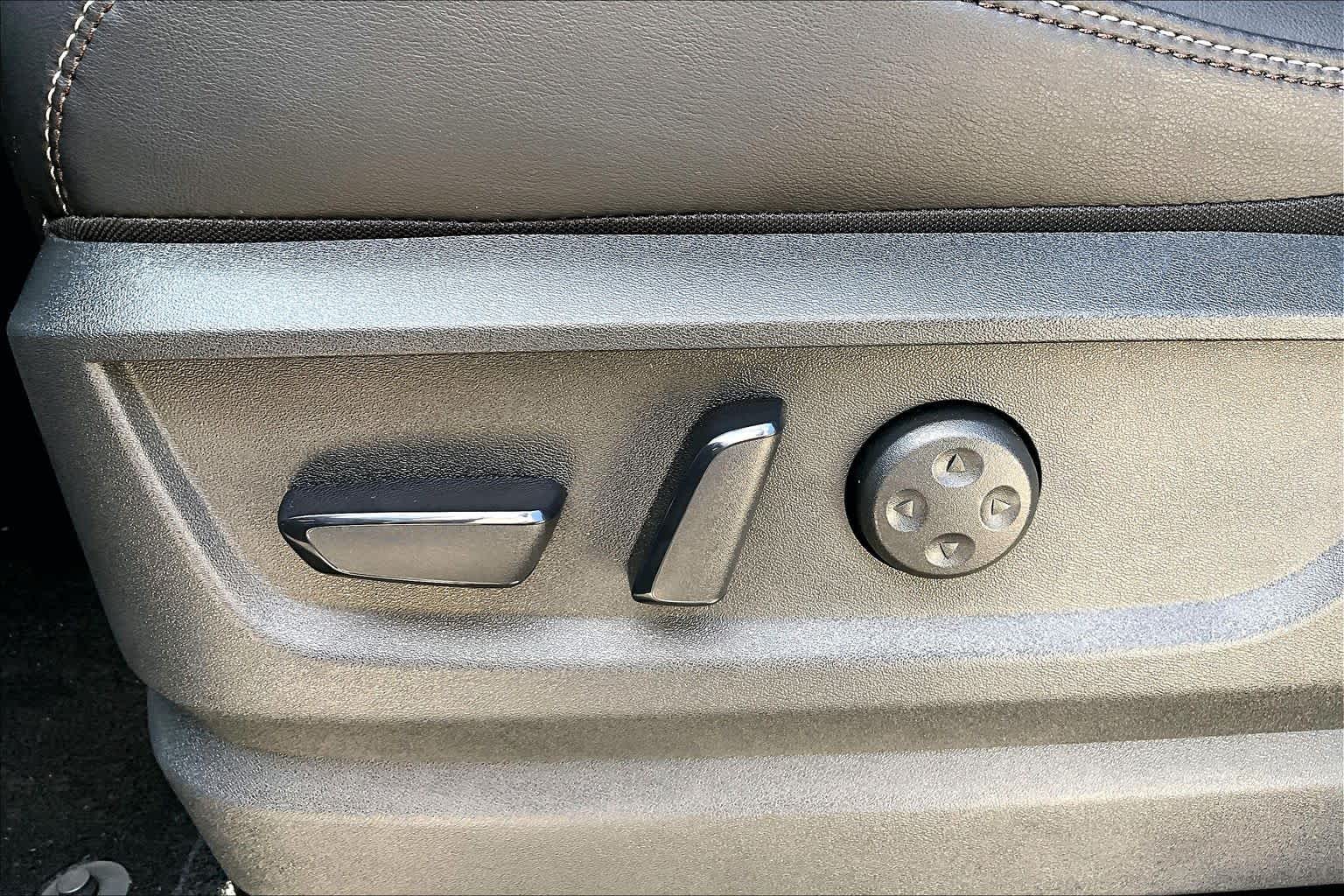 2026 Nissan Armada photo 13 of 20