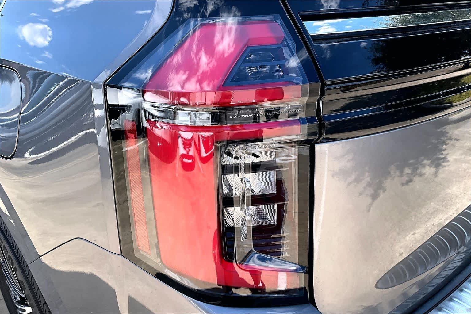 2026 Nissan Armada photo 12 of 20